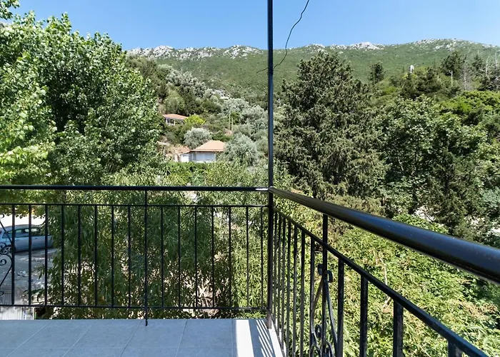 La Olga Lefkada * Sívros